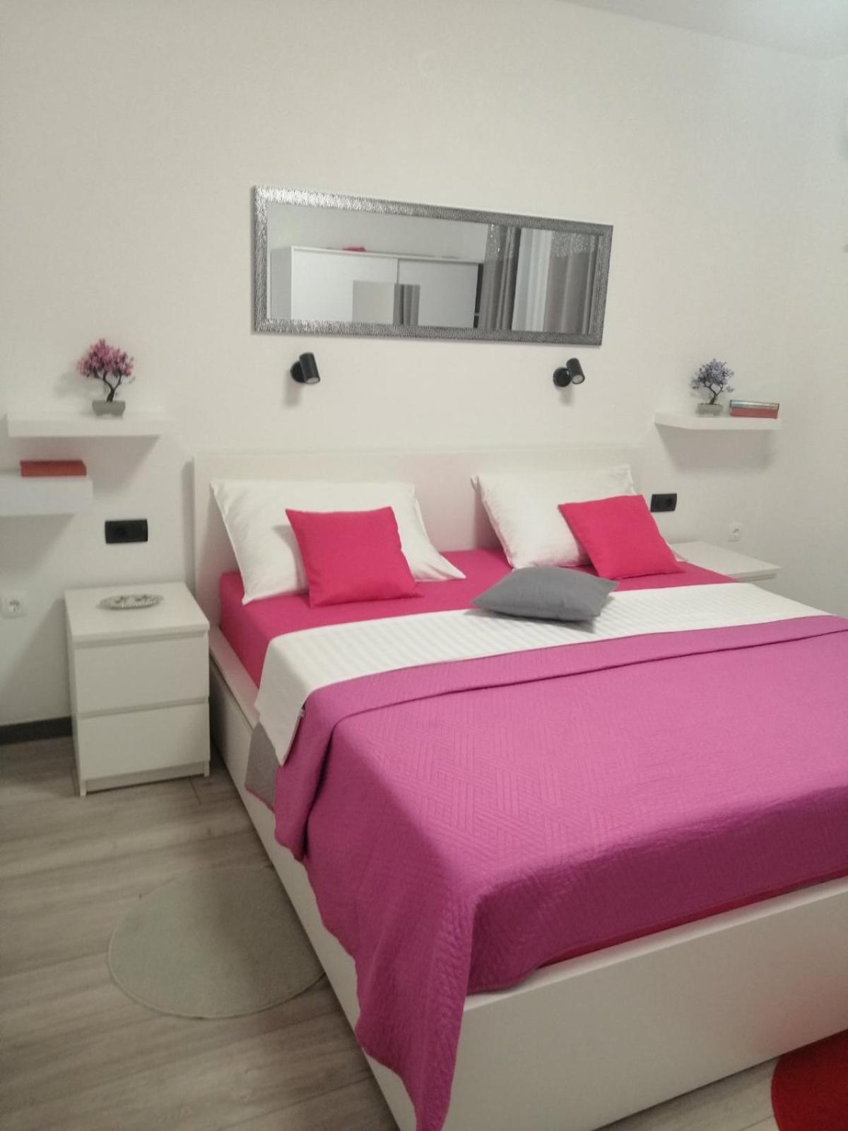 Apartments Ema ซริกเวนิซา ภายนอก รูปภาพ